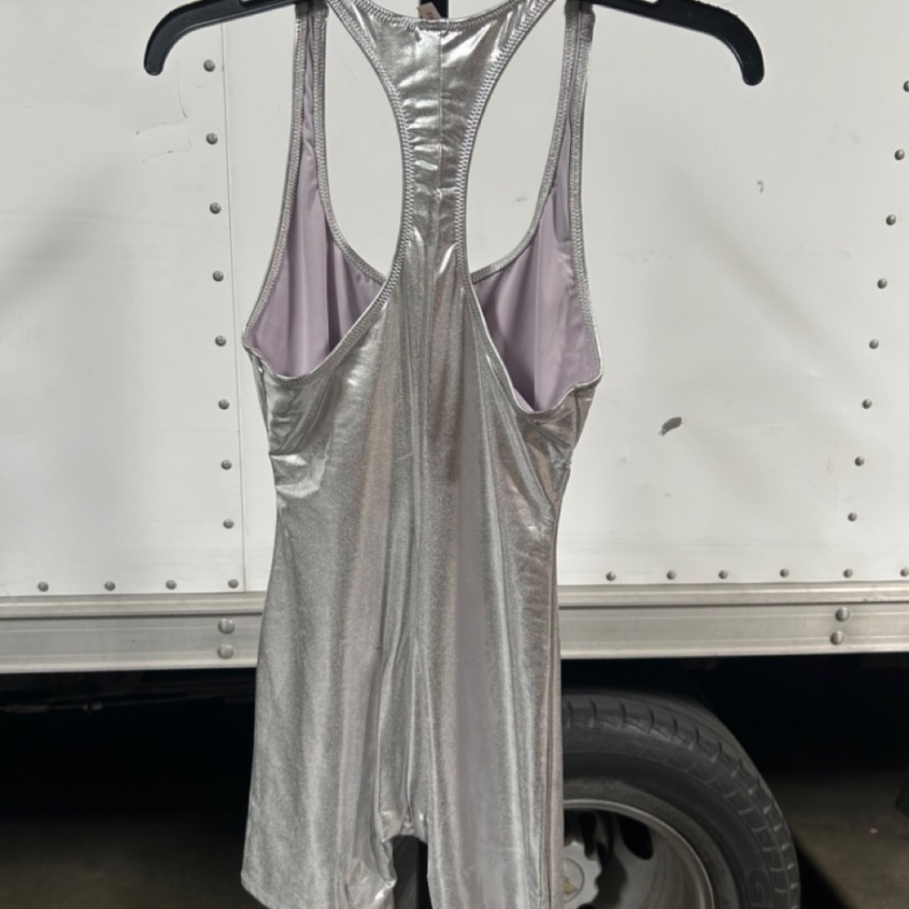 Skims Silver Bodysuit Swim - Picture 4 of 5